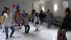 Heni Winahyuningsih baru-baru ini datang ke Washington DC untuk memberi presentasi dan pelatihan tari Jawa. VOA