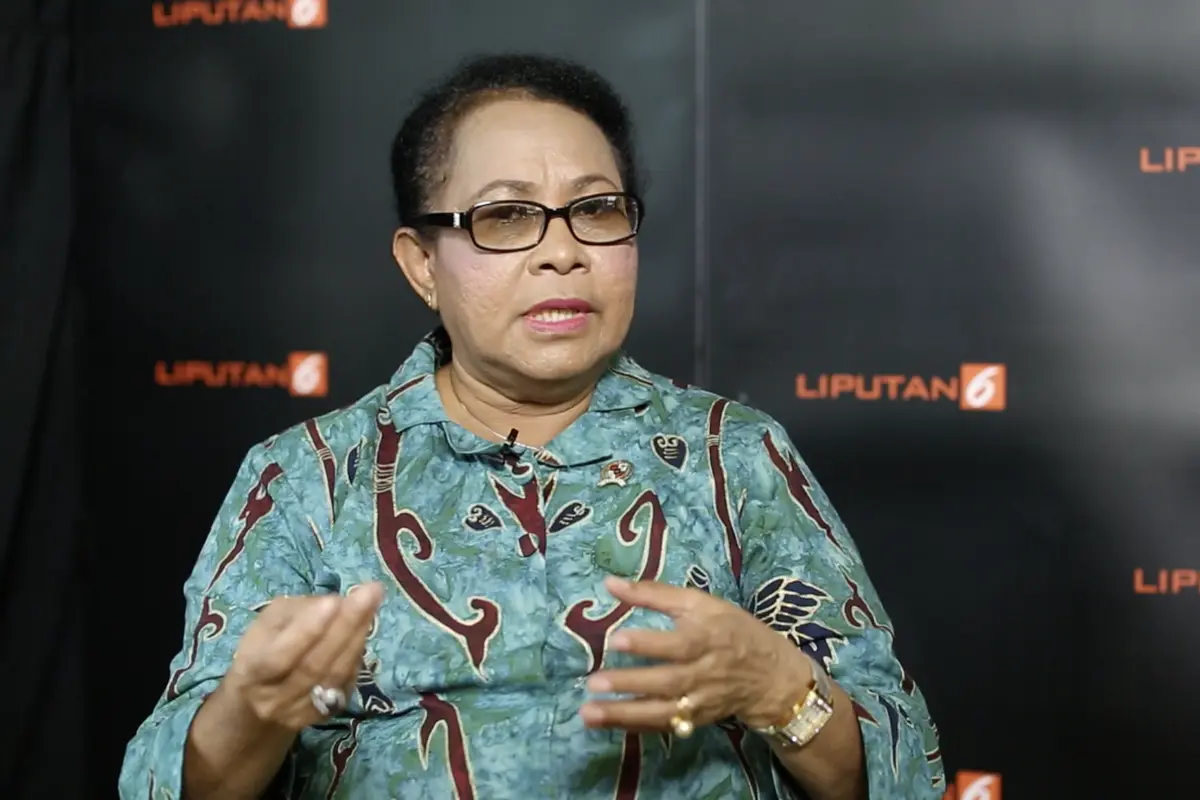 Menteri Pemberdayaan Perempuan dan Perlindungan Anak Yohana Yembise 2