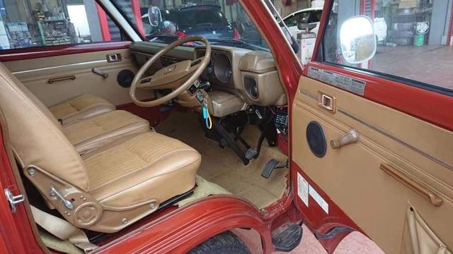 Toyota Hiace jadul (Facebook/Sri Lankan Van Riders)