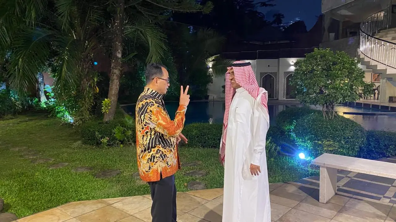 Menteri Perhubungan (Menhub) Budi Karya Sumadi membahas sejumlah rencana ketika bertemu dengan Duta Besar Arab Saudi untuk Indonesia, Faisal bin Abdullah Al-Amudi.