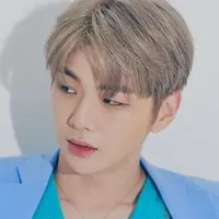 Bagaimana reaksi para penggemar Kang Daniel dan Jihyo Twice saat tahu idolanya berpacaran? (Foto: Koreaboo/YouTube KONNECT Entertainment)