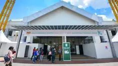 Bagian luar Pusat Karantina dan Perawatan COVID-19 Risiko Rendah di MAEPS, Malaysia (3/4/2020). Fasilitas tersebut digunakan untuk menampung 600 pasien COVID-19 "berisiko rendah", yang dinyatakan positif COVID-19 tetapi tidak menunjukkan gejala atau memiliki gejala ringan. (Xinhua/Chong Voon Chung)