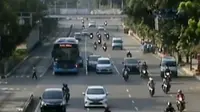 Lalu lintas Ibukota di Hari Raya Idul Adha lengang. Sementara kondis lalu lintas di Puncak Bogor terpantau ramai lancar.