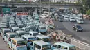 Ahok menegaskan, penghapusan angkot tidak bisa dilakukan sekaligus karena DKI sendiri masih kekurang armada transportasi, Jakarta (28/8/2014) (Liputan6.com/Johan Tallo)