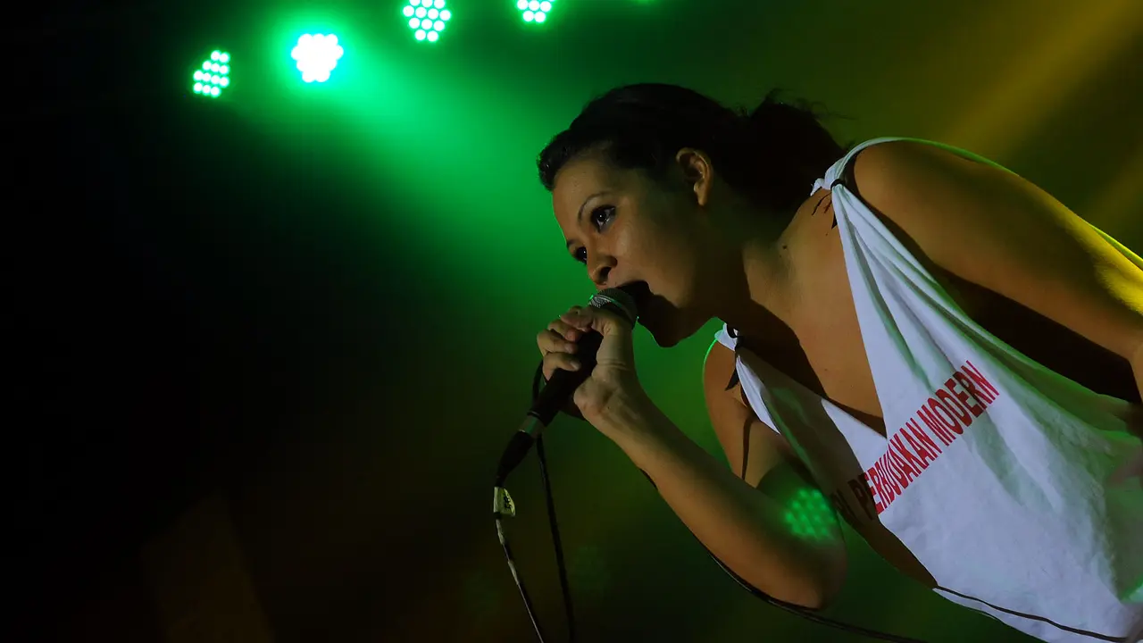 Melanie Subono _20140311