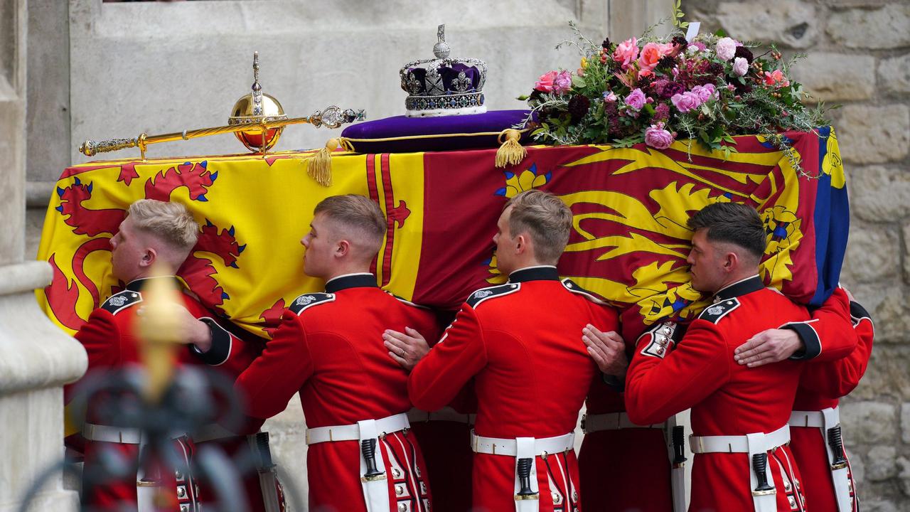 Peti Mati Ratu Elizabeth II