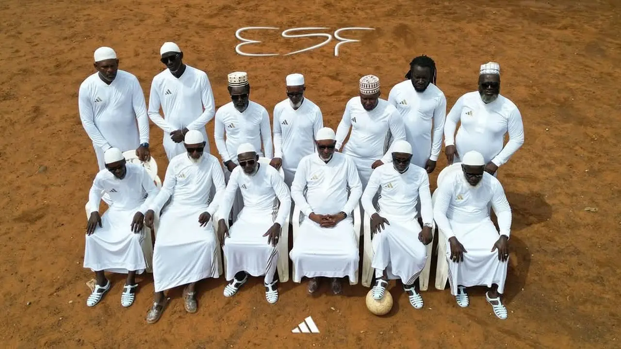 Potret Gamis Adidas yang Kembali Dirilis untuk Sambut Ramadhan 2025