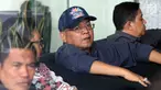 Bupati Malang, Rendra Kresna berada di ruang tunggu untuk menjalani pemeriksaan di Gedung KPK, Jakarta, Senin (15/10). Rendra Kresna diperiksa sebagai tersangka kasus dugaan suap dan gratifikasi proyek di Dinas Pendidikan. (Merdeka.com/Dwi Narwoko)