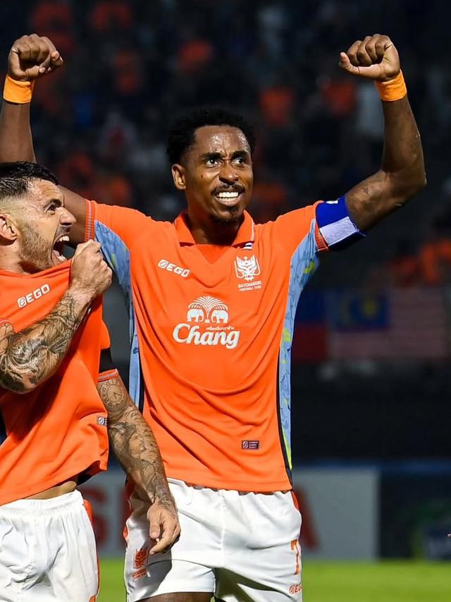 Winger Ratchaburi FC, Denilson Junior.