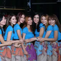 Girlband Cherrybelle bakal didapuk sebagai ikon game online 'Dance Up'. Game yang sangat populer di negeri Cina. Pihak penyedia game, Mavis menganggap girlband itu layak mewakili game tersebut. (Nurwahyunan/Bintang.com)