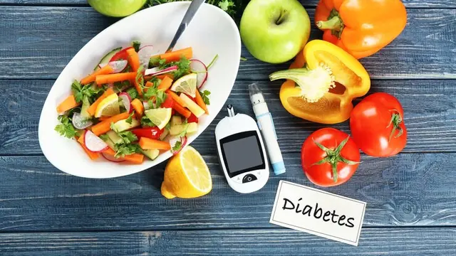 Ilustrasi makanan untuk diet diabetes/freepik.com/pixel-shot.com