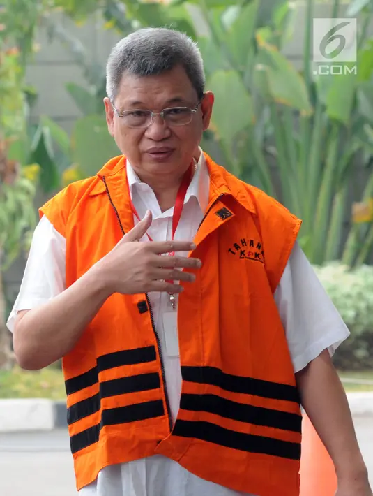 Anggota DPRD Sumatera Utara Sony Firdaus tiba untuk menjalani pemeriksaan lanjutan di KPK, Jakarta, Kamis (19/7). Ketiganya diperiksa sebagai tersangka terkait kasus suap persetujuan Laporan Pertanggungjawaban APBD 2012. (Merdeka.com/Dwi Narwoko)