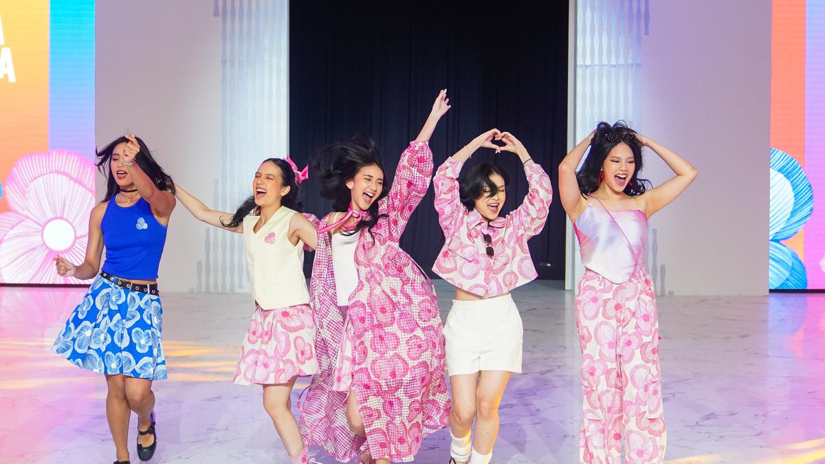 Ada Apa dengan Calla, Visualisasi Kisah Rangga &amp; Cinta dalam Koleksi Busana Penuh Gaya