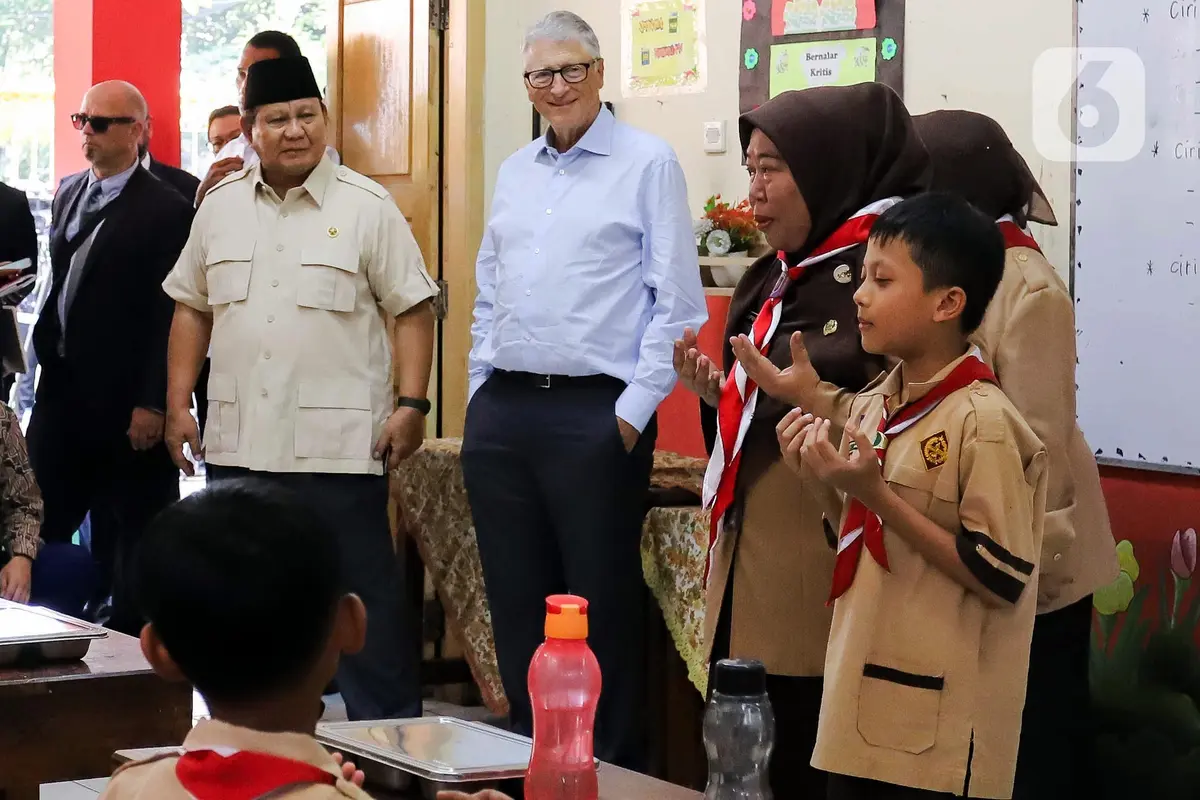 Momen Presiden Prabowo Ajak Bill Gates Tinjau Langsung Pelaksanaan Program Makan Bergizi Gratis