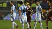 Lionel Messi gagal membawa Timnas Argentina meraih kemenangan atas Venezuela pada laga kesembilan kualifikasi Piala Dunia 2026 zona CONMEBOL di&nbsp;Estadio Monumental de Matur&iacute;n, Jumat (11/10/2024) pagi WIB. (AFP/JUAN BARRETO)