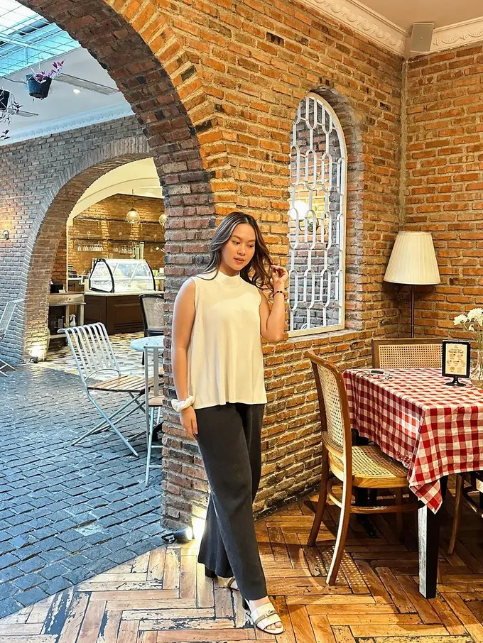 Foto-foto Dinar Salsa Adik Lettu Fardana Calon Ipar Ayu Ting Ting, Tak Kalah Cantik