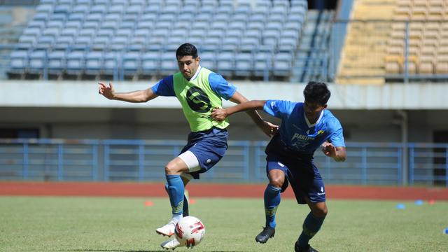 Latihan Persib Bandung