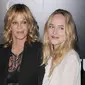 Melanie Griffith mengaku Dakota Johnson tidak mengizinkannya untuk menonton Fifty Shades of Grey.