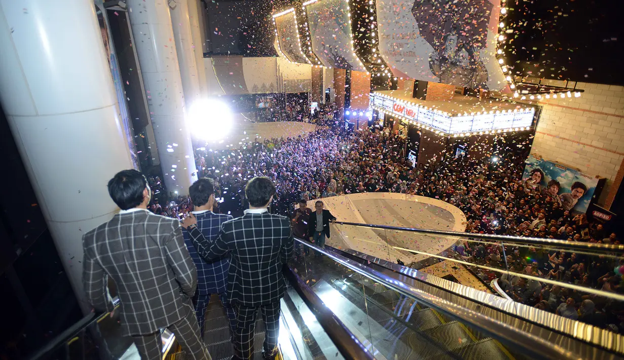 Indro salah satu personel Warkop DKI yang masih hidup mengaku lega setelah melihat para penonton bisa terhibur dengan Warkop DKI Reborn dalam penayangan perdana film tersebut. (Nurwahyunan/Bintang.com)