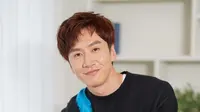 Lee Kwang Soo Susah Payah Tahan Air Mata Saat Berpamitan dengan Member Running Man
