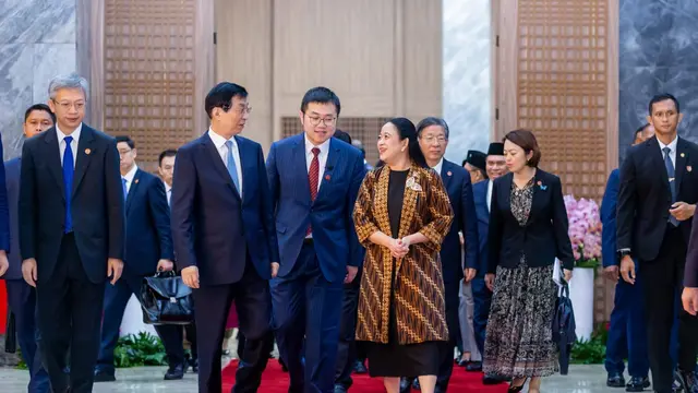 Puan Terima Ketua MPR Tiongkok, Bahas Penguatan Kerja Sama hingga Bencana Banjir dan Longsor yang Landa Indonesia
