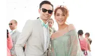 BCL dan Ashraf Sinclair merayakan enam tahun pernikahan mereka dengan makan malam romantis di Bali. (sumber: Instagram.com/bclsinclair)
