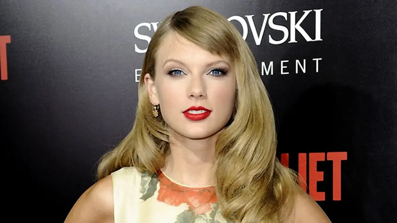 taylor-swift-131002b.jpg