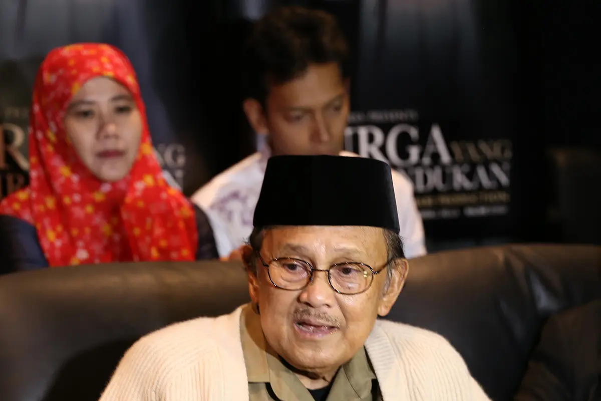 Surga yang Tak Dirindukan