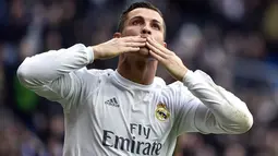 1. Cristiano Ronaldo (Real Madrid), 16 gol dari 989 menit penampilan. (AFP/Gerard Julien)