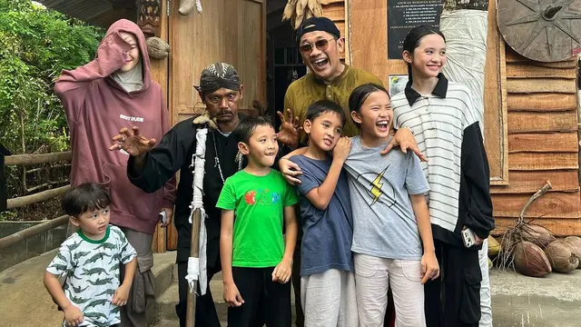 Zaskia Adya Mecca liburan bareng keluarga (Instagram/zaskiaadyamecca)