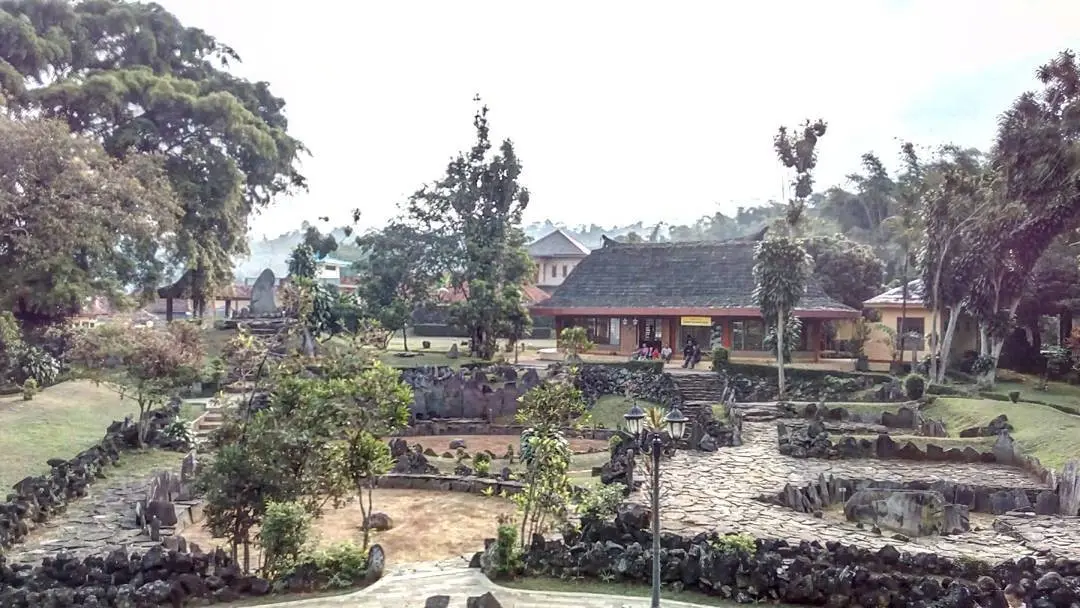 Taman Purbakala Cipari, Kuningan, Jawa Barat. (Sumber Foto: satrioiyooo/Instagram)
