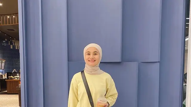 5 Deretan Selebgram yang Sukses Bangun Bisnis Fashion hingga Raup Omzet Besar. (instagram/indahederra)