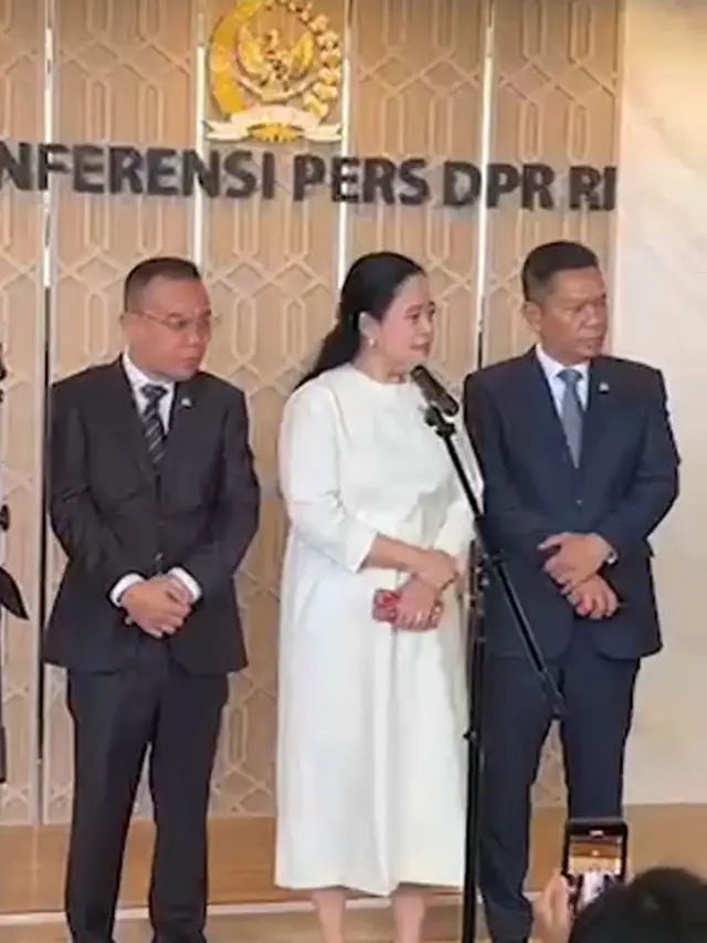 Gaya Ketua DPR Puan Maharani saat Mengesahkan RUU TNI. dok. DPR RI