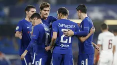 Para pemain Chelsea merayakan gol yang dicetak oleh Eden Hazard ke gawang AS Roma pada laga Liga Champions di Stadion Stamford Bridge, Kamis (19/10/2017). Chelsea bermain imbang 3-3 dengan AS Roma. (AP Photo/Frank Augstein)