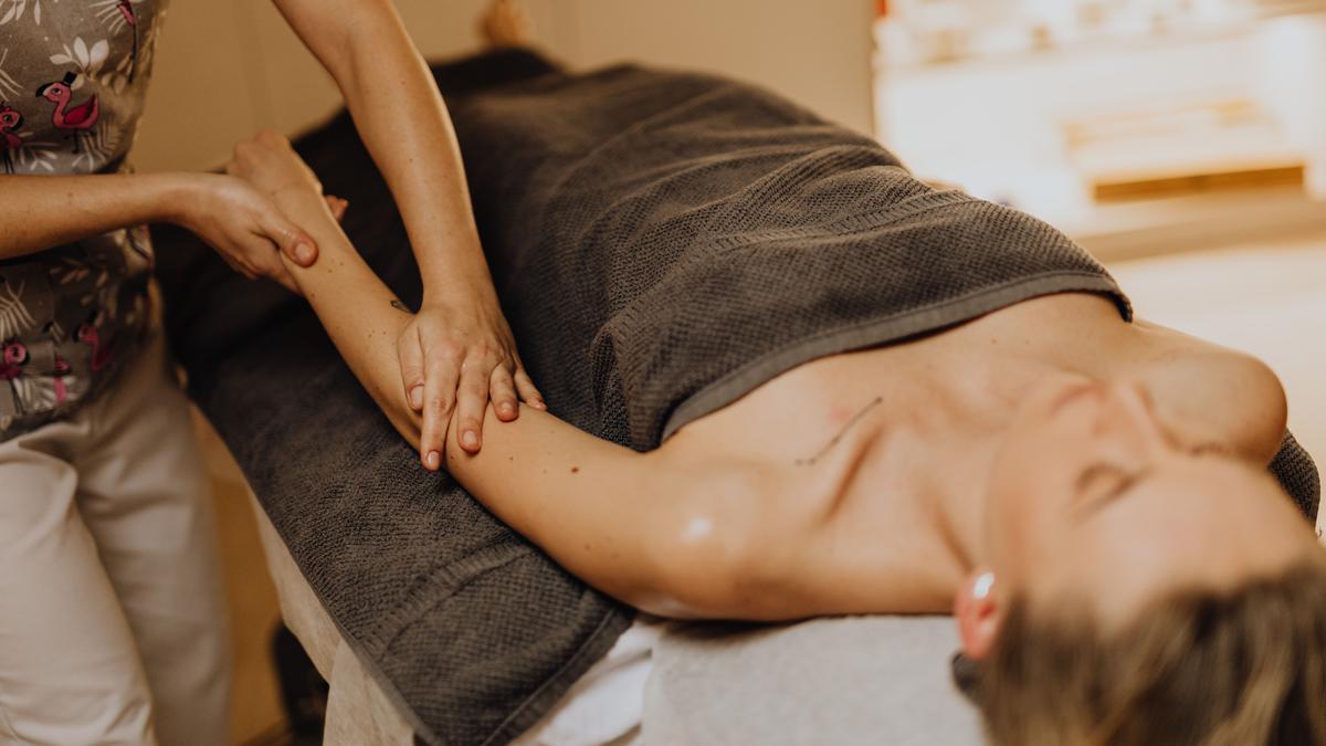 Mengenal Lymphatic Drainage, Pijatan untuk Membantu Mengurangi Bengkak