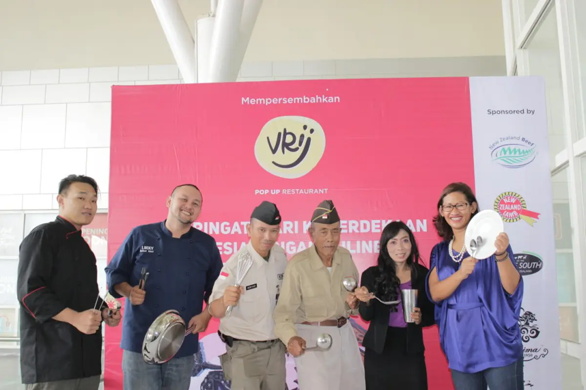  Belajar Masak dari Chef Terkenal di VRIJ Pop Up Restoran