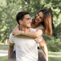 ilustrasi pasangan cinta/photo created by freepik - www.freepik.com