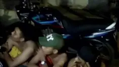 Polisi menangkap puluhan pengguna narkoba, hingga Kapolda Kalimantan Timur berjanji akan menindak tegas oknum polisi yang menganiaya bocah.