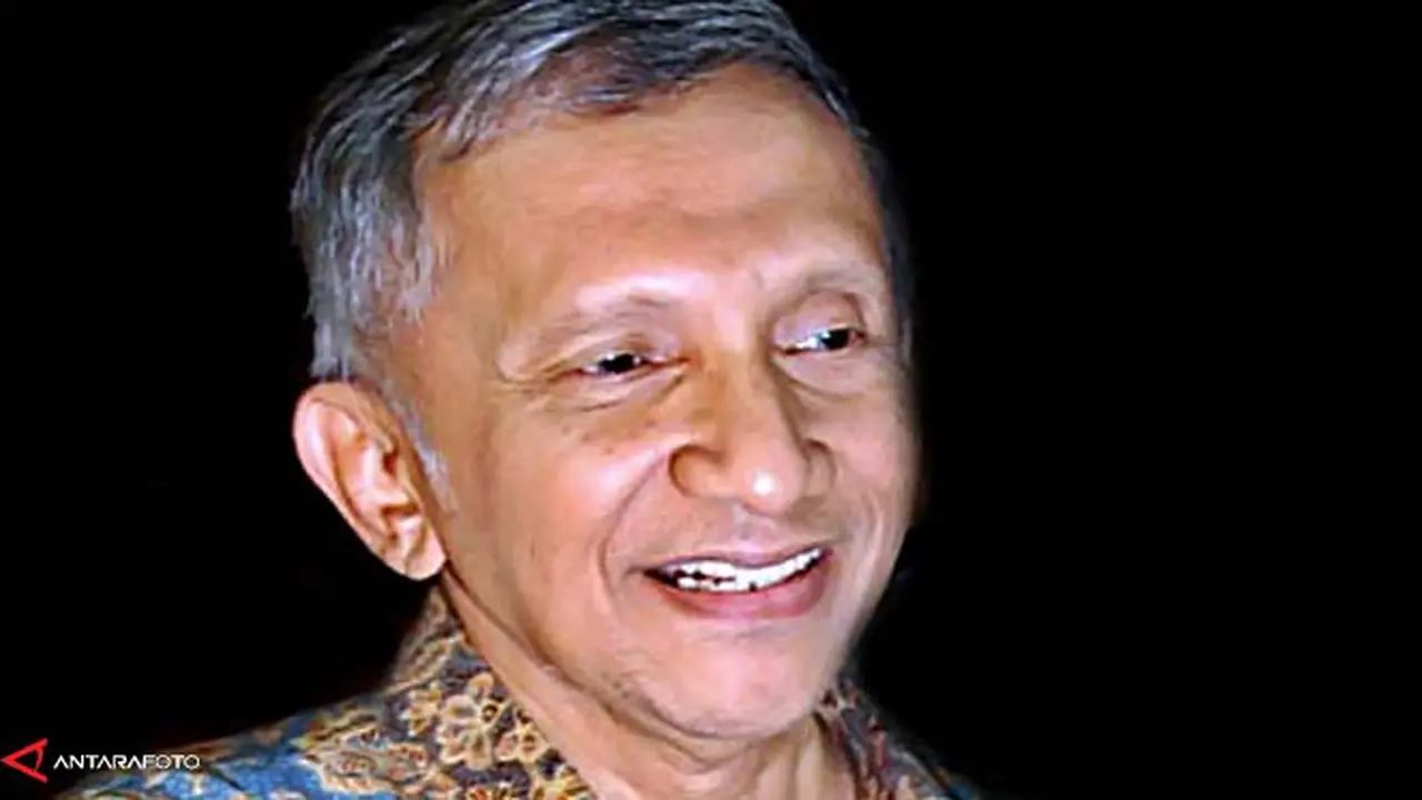 amin-rais130212a.jpg