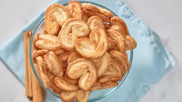 kue kering puff pastry