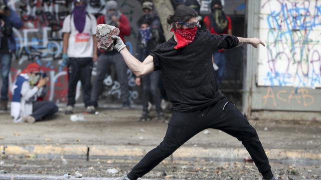 Protes Krisis Ekonomi, Demonstran Bentrok Dengan Polisi di Chile