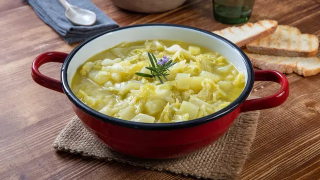 sop kubis santan