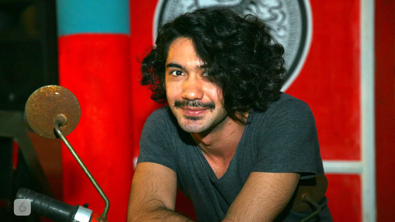 [Bintang] Reza Rahadian