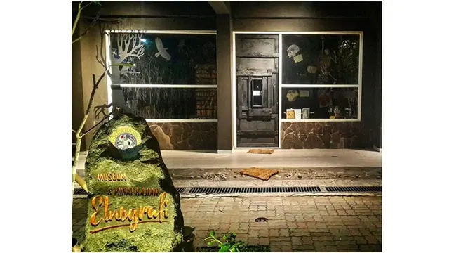 Bagi yang ingin tahu tentang kematian, kamu bisa berkunjung ke Museum Kematian di Surabaya.