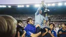 Timnas Prancis yang menjadi tuan rumah pada Euro 1984 dan hanya diikuti oleh 8 kontestan, diarsiteki oleh Michel Hidalgo. Usai lolos dari fase grup, Timnas Prancis lalu mengalahkan Portugal 3-2 lewat babak perpanjangan waktu di semifinal. Di babak final, Prancis sukses mengalahkan Spanyol 2-0 untuk menjadi juara pertama kalinya. (AFP)