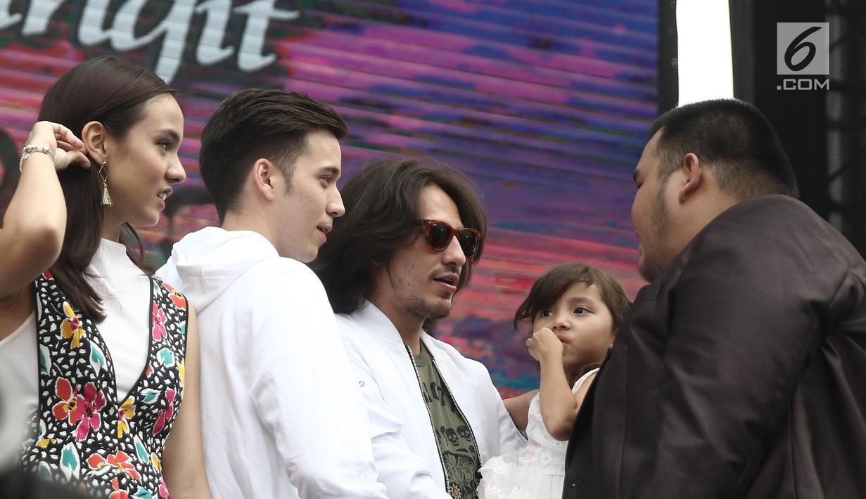 Foto Artis Pemain  Sinetron Anak  Langit  Galeri Seleb 