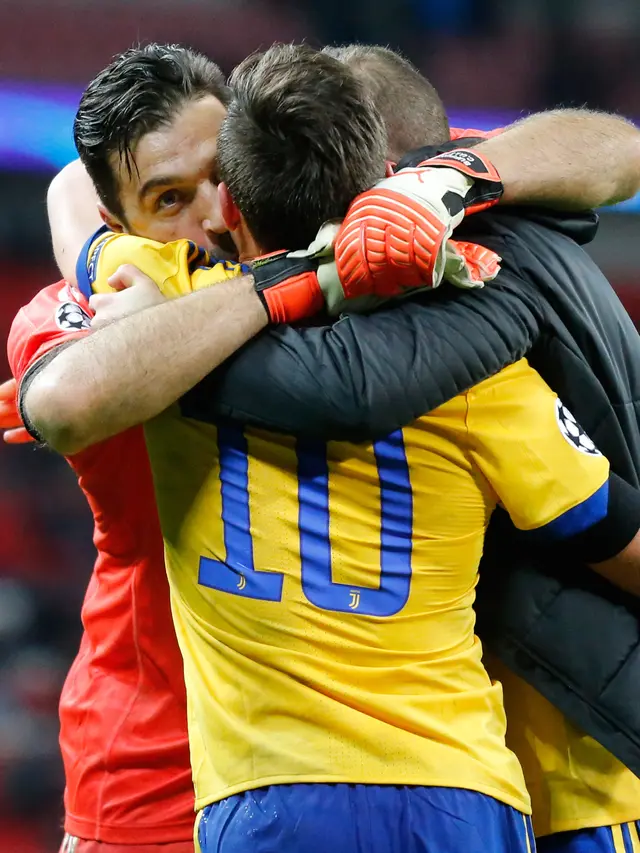 Gol Higuain dan Dybala Singkirkan Tottenham Hotspur di Liga Champions