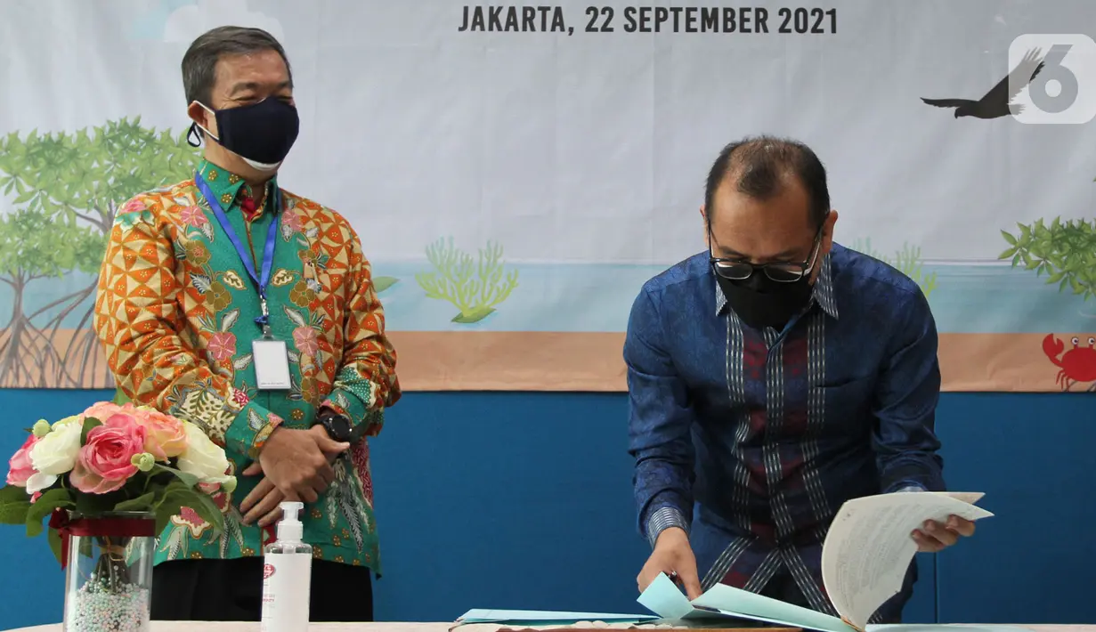 Nota Kesepakatan Program Mangrove Blue Carbon berdurasi 5 tahun ini bertujuan untuk mendukung pengurangan emisi gas rumah kaca (carbon pollution) dan mitigasi bencana di Provinsi Banten serta berkontribusi dalam target nasional penambahan hutan mangrove. (Liputan6.com/HO/Ading)