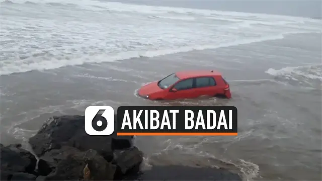 VIDEO: Mobil Nyasar ke Laut Akibat Badai di Irlandia