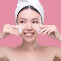 Ilustrasi cara pakai toner pad. (c) Dmyrto_Z/Depositphotos.com